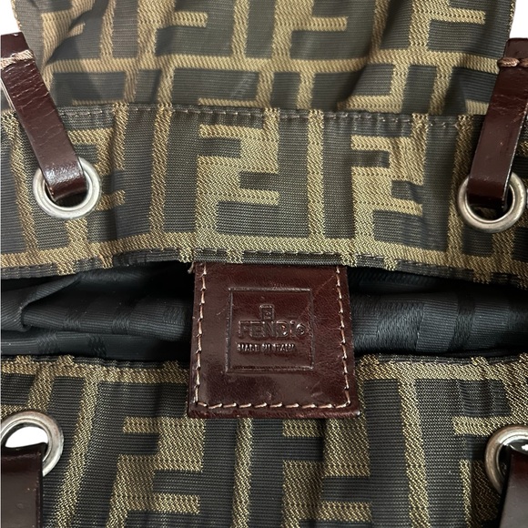 ‼️SOLD ‼️FENDI Zucca FF Top Handle Bag Vintage - PRE OWNED‼️SOLD‼️ - Picture 5 of 8